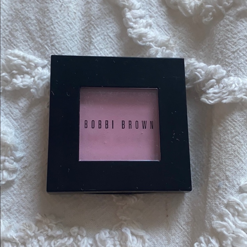 Bobbi brown blush in nude pink 26